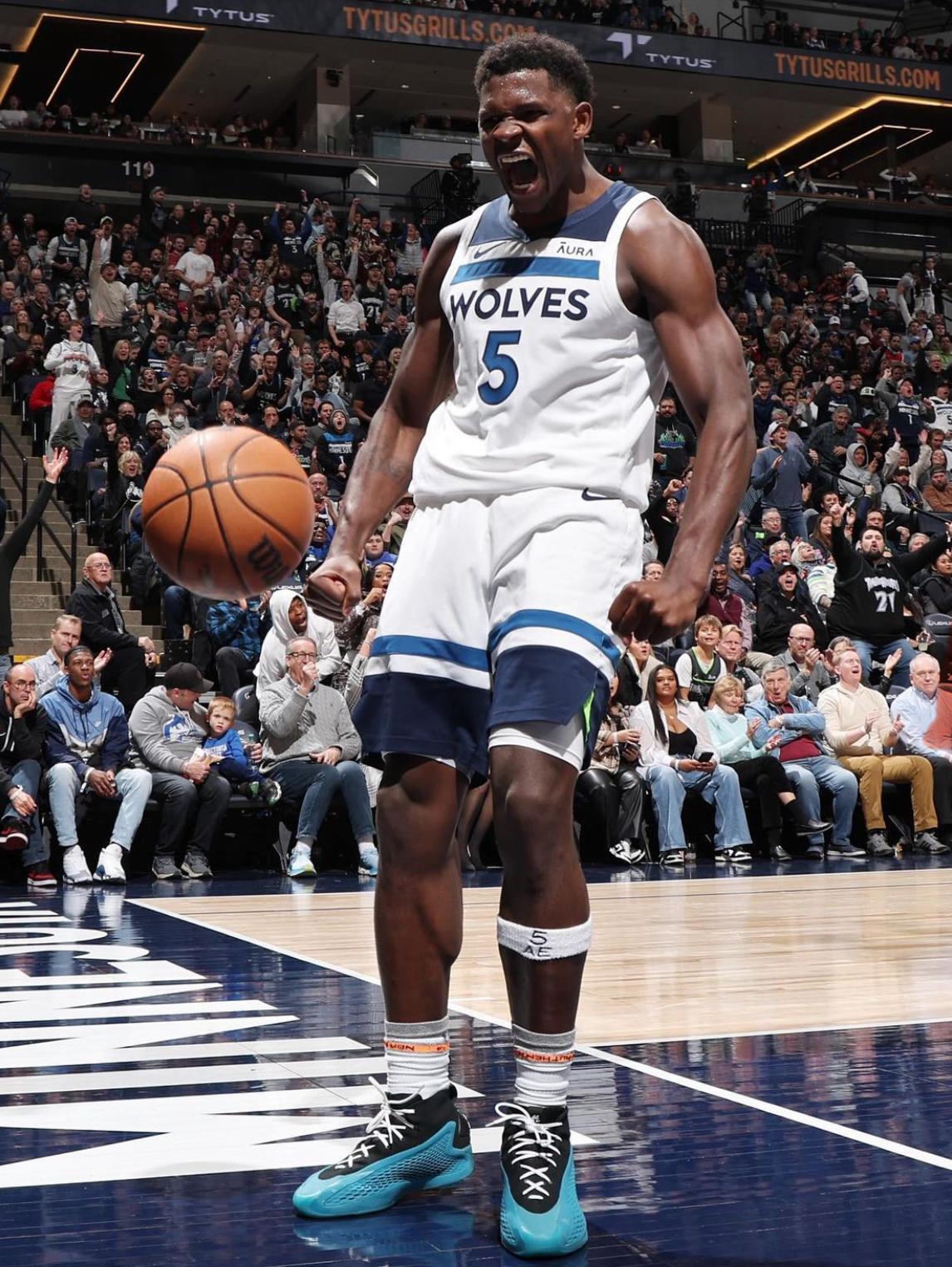 详细阅读:nba历史得分持行榜(nba历史得分榜最新排名得分) nba历史得分持行榜(nba历史得分榜最新排名得分)